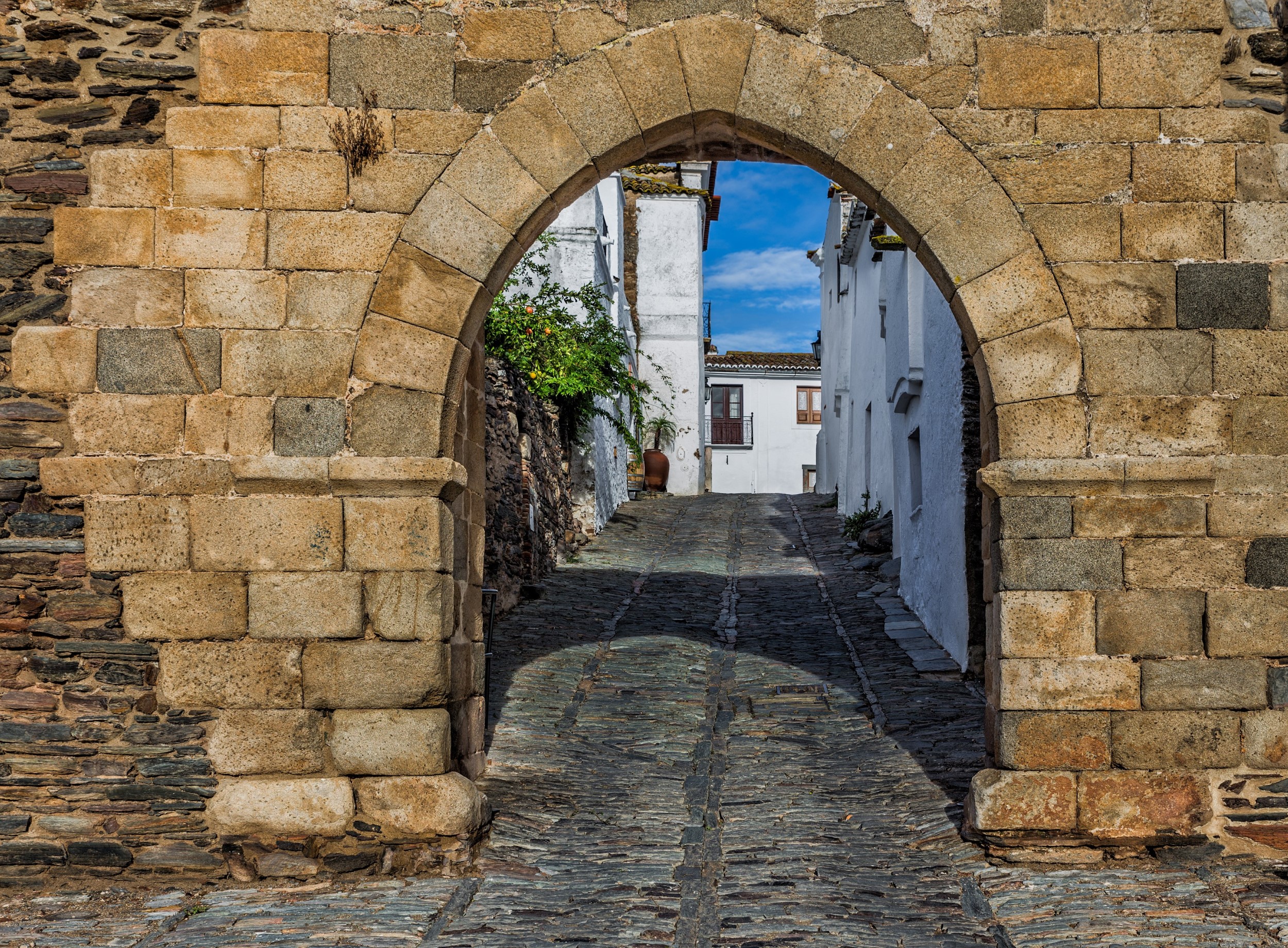 Reaching Torre de Palma Wine Hotel: Your Transfer Options